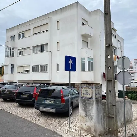 Apartment 2 Bedrooms By The