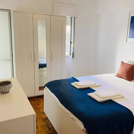Apartment 2 Bedrooms By The Estoril