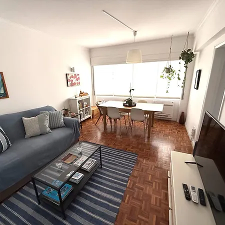 2 Bd By The * Estoril