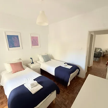 Apartment 2 Bd By The